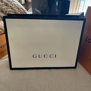 Gucci paper bag